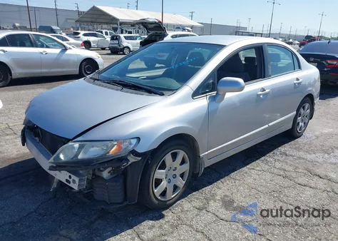 2010 Honda Civic Lx z USA, uszkodzony, nr VIN 19XFA1F58AE078857
